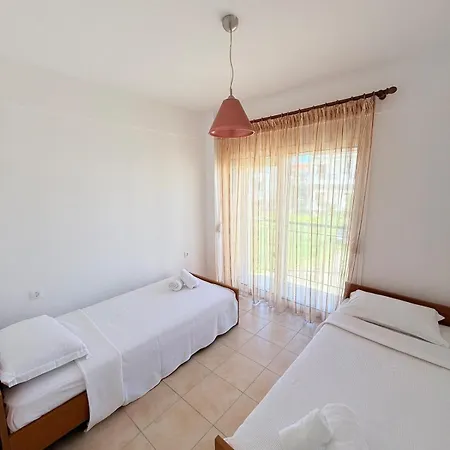 Сasa de vacaciones Polichrono Summer Escape 2br 200m To
